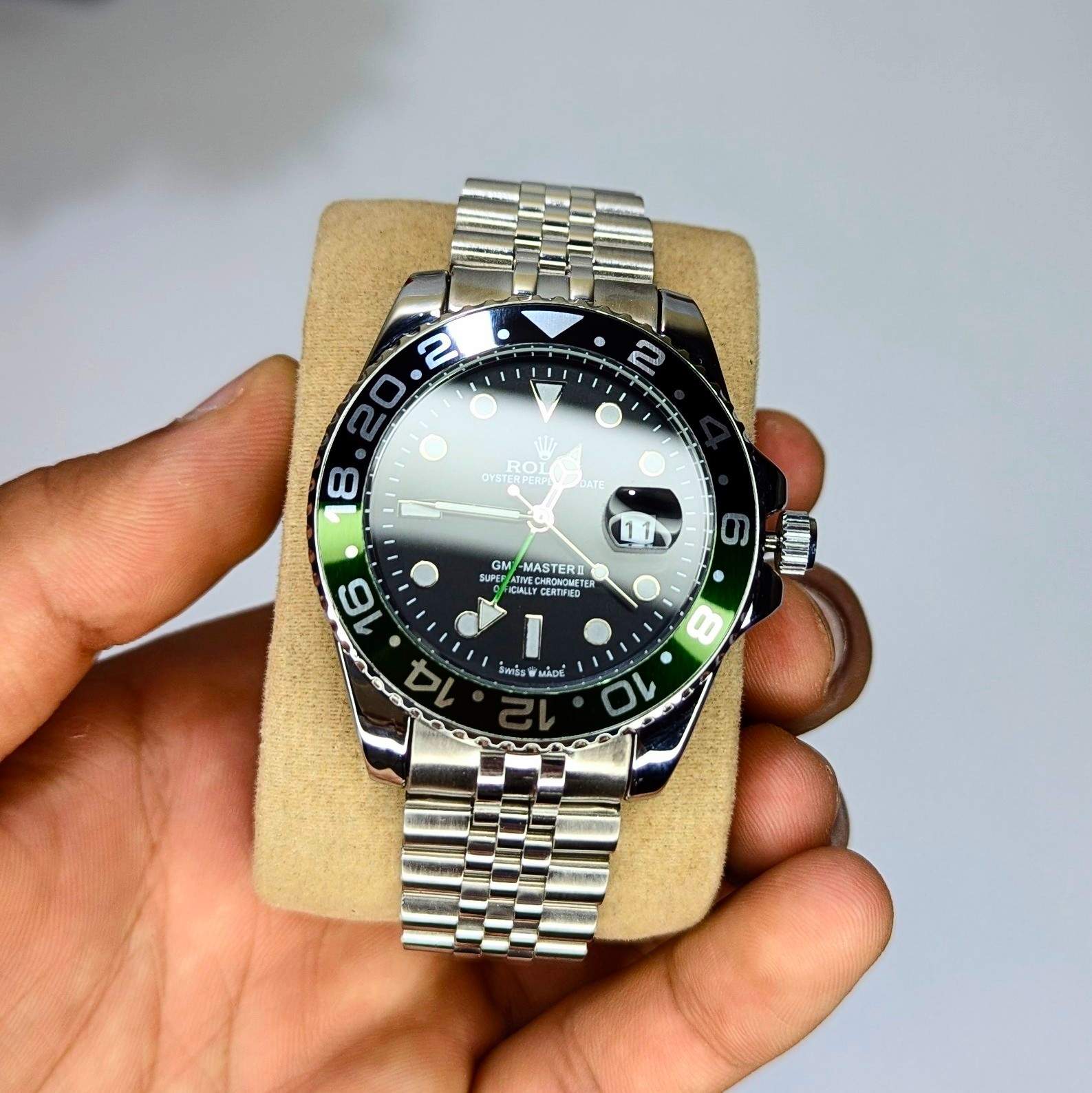 RLX rotating bezel